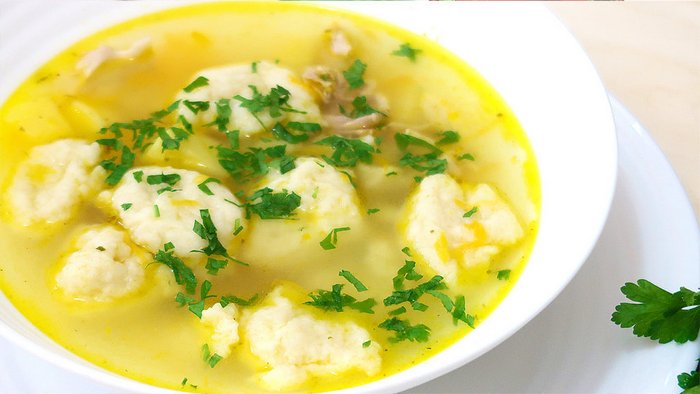 суп с клецками и картофелем